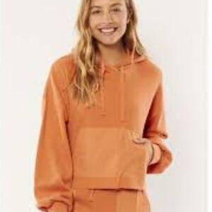 Like New! Sisstrevolution Abby Knit Top Hooded in Rust Color in Size S
